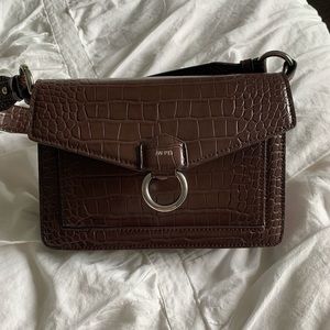 JW PEI envelope crossbody in brown croc